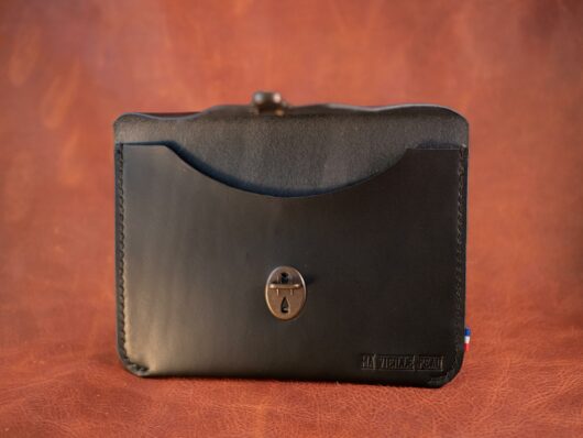 Ernestine [pochette document] Noir – Image 3